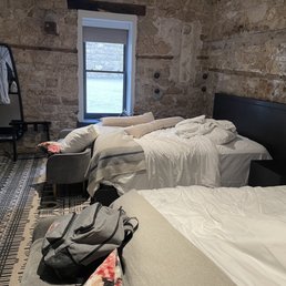 Lora - Room with no desk - Hotels Near Me - Stillwater, Minnesota