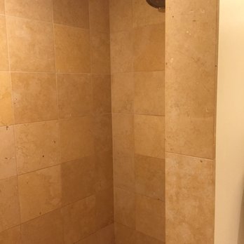 The Edgewater Hotel - Clean nice bathroom - Hotels Near Me - Madison, Wisconsin