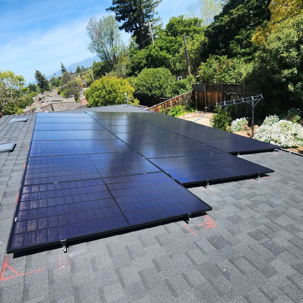 Slide of Ilum Solar