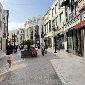 Rodeo Drive - Local Flavor Near Me Rodeo Drive - Local Flavor Near Me