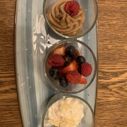 Restaurant Gasthof Linde - Zweierlei Mouse mit Früchten