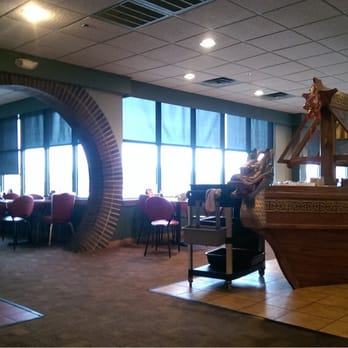 Yee Peggy Emperor's Kitchen - Chinese Near Me - Brookfield, Wisconsin