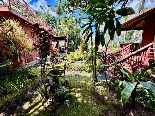 The Bali House & Cottage at Kehena Beach Hawaii by null