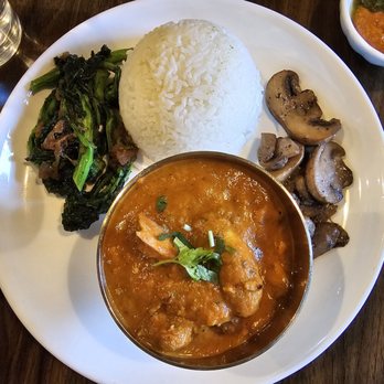 Darjeeling Kitchen & Café - Himalayan curry - Himalayan/Nepalese Near Me - Astoria, New York Darjeeling Kitchen & Café - Himalayan curry - Himalayan/Nepalese Near Me - Astoria, New York