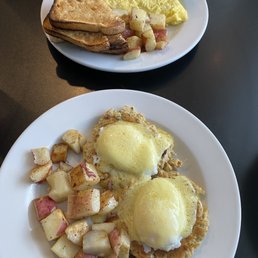 Crab Cake Benedict