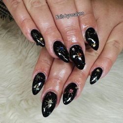 AJ Nails & Spa