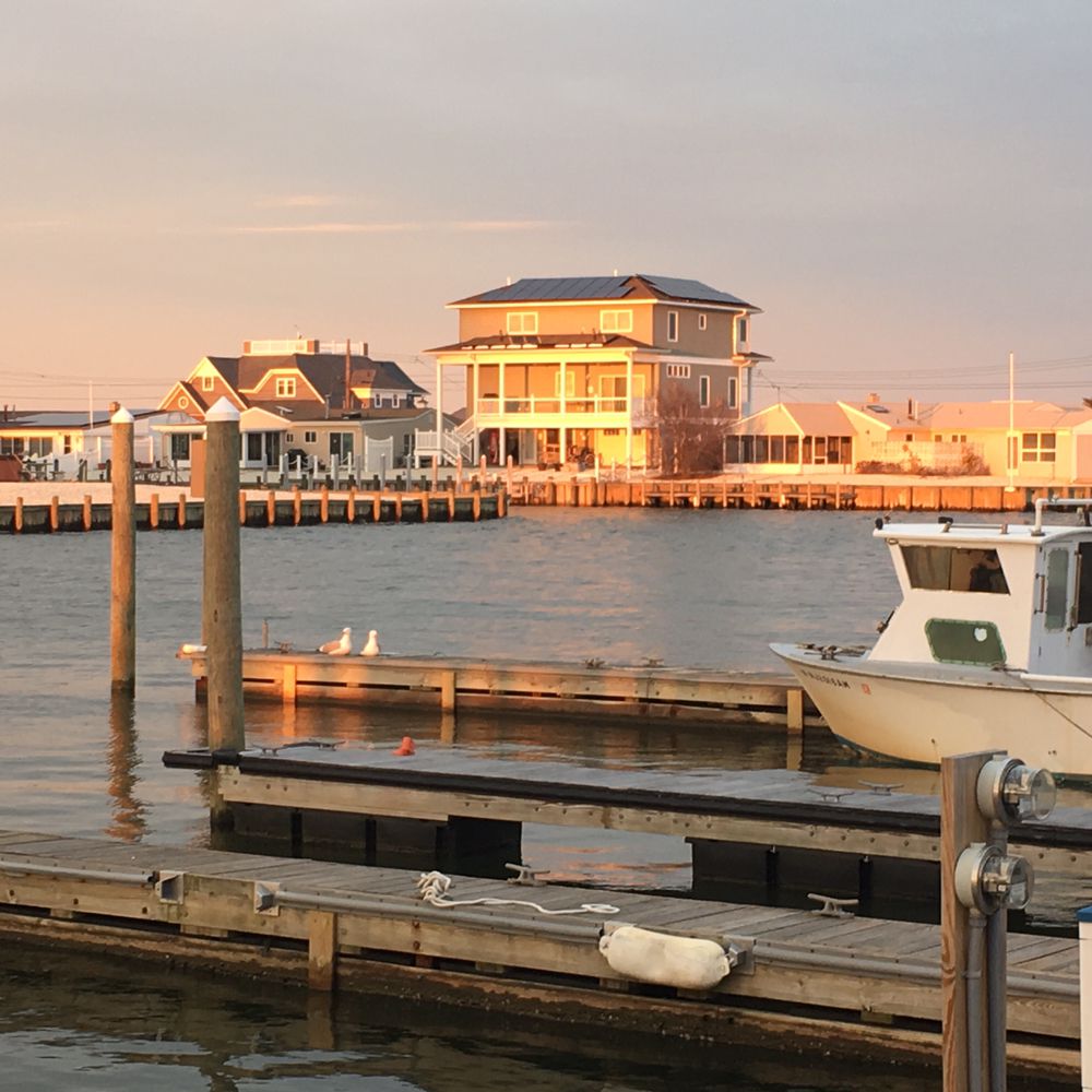 SPENCER’S BAYSIDE MARINA Updated September 2024 65 Pennsylvania Ave