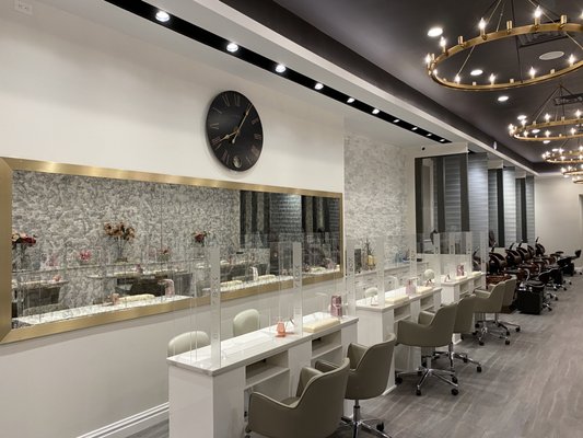 Beauty Box Nails and Spa by null