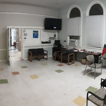 Phoenix House - Orange County - One of the many group rooms or if someone just wants to chill out and watch some cable tv - Counseling & Mental Health Near Me - Santa Ana, California Phoenix House - Orange County - One of the many group rooms or if someone just wants to chill out and watch some cable tv - Counseling & Mental Health Near Me - Santa Ana, California