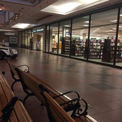 Barnes & Noble Booksellers