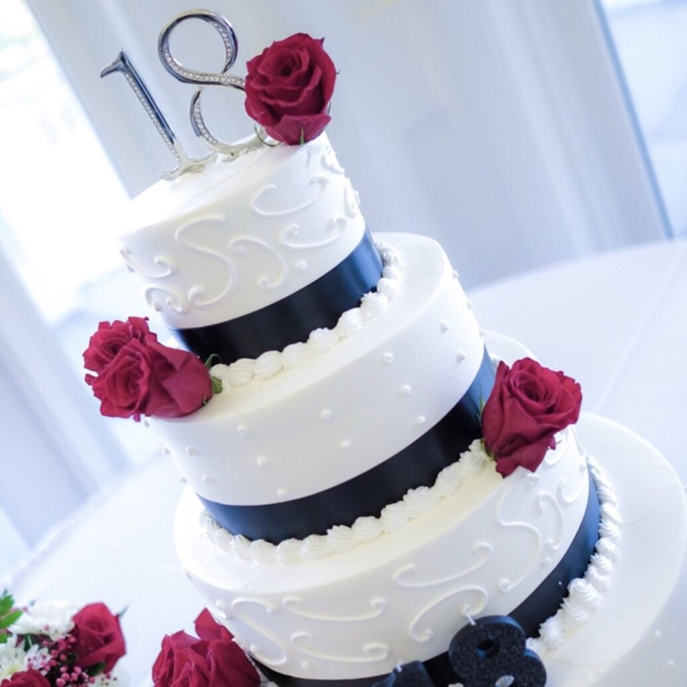 Mona Lisa Catering - For my daughters 18th Birthday Celebration @ Bridgeport Clubhouse in Valencia 8.26.17.....Mona Lisa Catering was awesome!! Great service !! - Caterers Near Me - Northridge, California