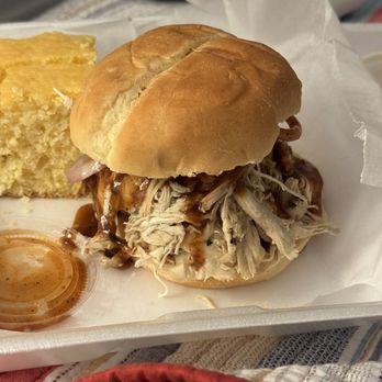 Smokin' Jack's Rib Shack - Pulled jerk bbq chicken sandwich - Barbeque Near Me - Bloomington, Indiana