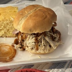 Smokin' Jack's Rib Shack - Pulled jerk bbq chicken sandwich