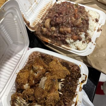 Tropical Jerk - Fried chicken with rice and peas & oxtail gravy. Stew Peas (pig tail) with white rice. - Caribbean Near Me - Roosevelt, New York Tropical Jerk - Fried chicken with rice and peas & oxtail gravy. Stew Peas (pig tail) with white rice. - Caribbean Near Me - Roosevelt, New York
