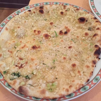 Le Kashmir - Garlic Nan - Indian Near Me - Arles, 13