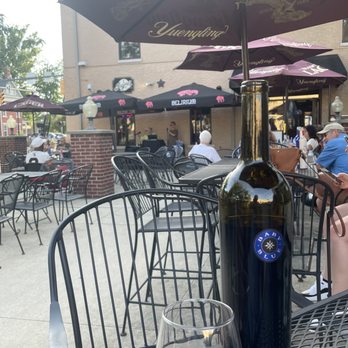 Jaynes On Main - Great patio! - Wine Tasting Room Near Me - Miamisburg, Ohio