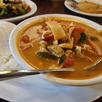 The Coconut On T - Red curry - Thai Near Me - Sacramento, California The Coconut On T - Red curry - Thai Near Me - Sacramento, California