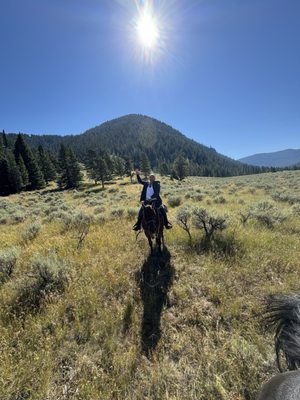 320 Guest Ranch by null