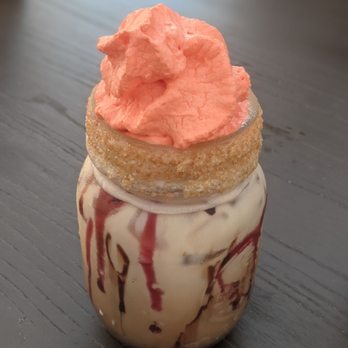 Hatch 44 Cafe - Berry Mocha Latte - Cafes Near Me - Metuchen, New Jersey