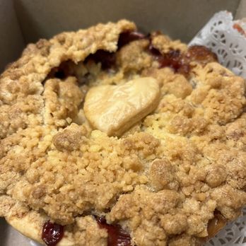 Maui Pie - Raspberry peach - Bakeries Near Me - Kihei, Hawaii