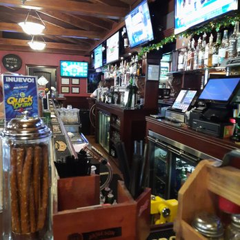 Cryan's Tavern - View of the bar - Pizza Near Me - Annandale, New Jersey