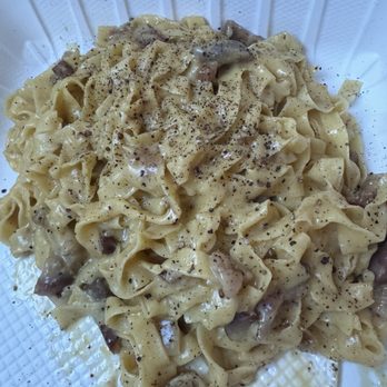 The Kitchen Table - Fettuccini carbonara to go with - Italian Near Me - Reno, Nevada