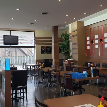 Pho Vietnam - the interior of a restaurant - Vietnamese Near Me - Toronto, Ontario Pho Vietnam - the interior of a restaurant - Vietnamese Near Me - Toronto, Ontario