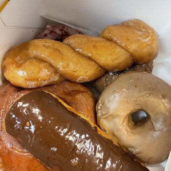 Donut King Hawaii - Donuts Near Me - Honolulu, Hawaii Donut King Hawaii - Donuts Near Me - Honolulu, Hawaii