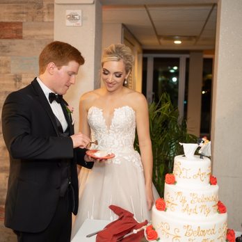 Chantilly Cakes - Bakeries Near Me - Largo, Florida