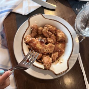 B2 Bistro + Bar - Boneless Wings - Cocktail Bars Near Me - Toms River, New Jersey