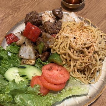Me’s Kitchen - Bo Luc Lac with garlic noodles - Vietnamese Near Me - Sacramento, California