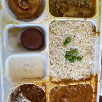 Passage To India - Combo was decent but the appetizer plate was wasted because it was stale soggy and tasteless...waisted $10 - Bakeries Near Me - Mountain View, California
