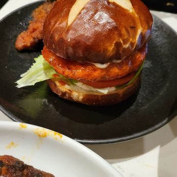P.S. Kitchen - Sweet Thai Chicken Sandwich - Vegetarian Near Me - New York, New York