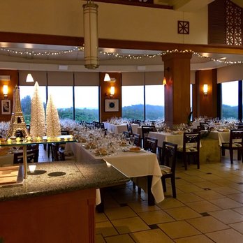 Leis Family Class Act - Dining room - VN - New American Near Me - Kahului, Hawaii Leis Family Class Act - Dining room - VN - New American Near Me - Kahului, Hawaii