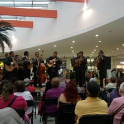 Centro Comercial Cruz del Sur - Un bonito fin de semana músical!!
