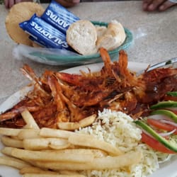 Mariscos el Chak - Los camarones a la diabla son la especialidad del lugar.