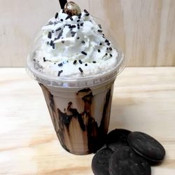 Mudslingers Drinks & Eats - Thin Mint Mocha