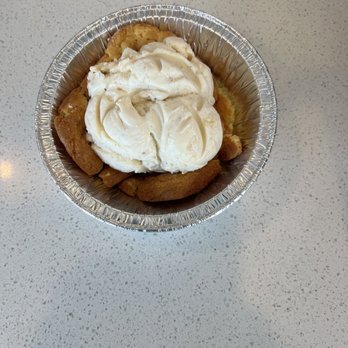 The Baked Bear - The Gooey Butter Cake Cookies w/ Butter Brittle Cake Ice Cream - Ice Cream & Frozen Yogurt Near Me - Hermosa Beach, California