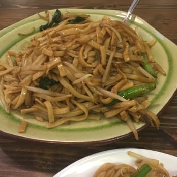 Double Chin Modern Asian Restaurant - Ginger Scallion Lo mein - Asian Fusion Near Me - Boston, Massachusetts Double Chin Modern Asian Restaurant - Ginger Scallion Lo mein - Asian Fusion Near Me - Boston, Massachusetts