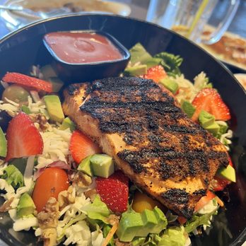 Aromas - Bella salad - Buffets Near Me - Fresno, California