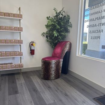 Waxing by Celeste Temecula - Waiting room - Skin Care Near Me - Temecula, California