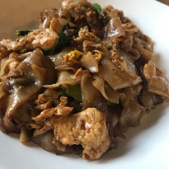 Crying Thaiger - Chicken pad see ew - Thai Near Me - Malden, Massachusetts Crying Thaiger - Chicken pad see ew - Thai Near Me - Malden, Massachusetts