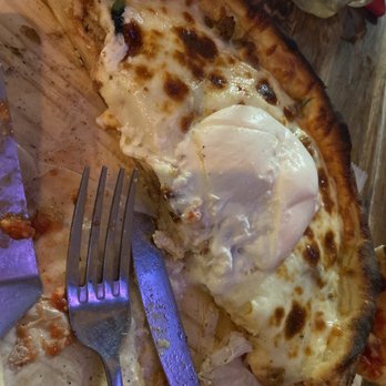 Prato 850 - Burrata Pizza! - Gastropubs Near Me - Commack, New York