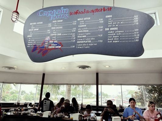 Captain Tom's by null