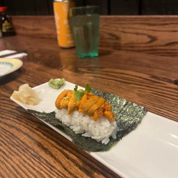 Judy's Bay - Uni hand roll - Seafood Near Me - Cambridge, Massachusetts