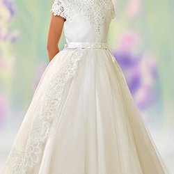 Tres Elegant - First communion