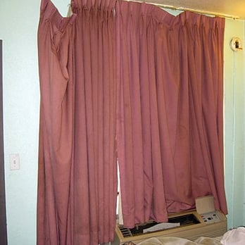 Westwind Lodge - Wonderful curtains. - Hotels Near Me - Oakland, California Westwind Lodge - Wonderful curtains. - Hotels Near Me - Oakland, California