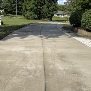 M Squared Companies - the part of the driveway we had replaced. Looking toward the road - Masonry/Concrete Near Me M Squared Companies - the part of the driveway we had replaced. Looking toward the road - Masonry/Concrete Near Me