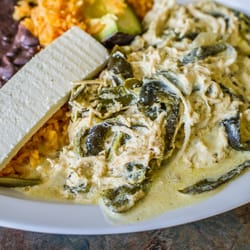 North Of The Border - Pollo en Crema de Chile Poblanos