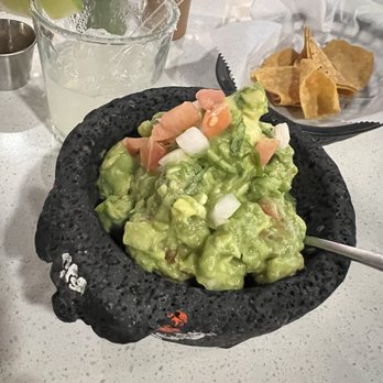 El Sol Restaurant & Tequileria - Guacamole - Mexican Near Me - Washington, DC, District of Columbia